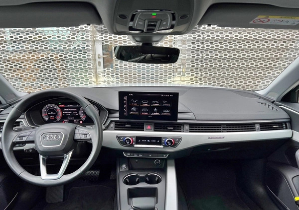 Audi A4 cena 199900 przebieg: 25500, rok produkcji 2023 z Ożarów małe 562